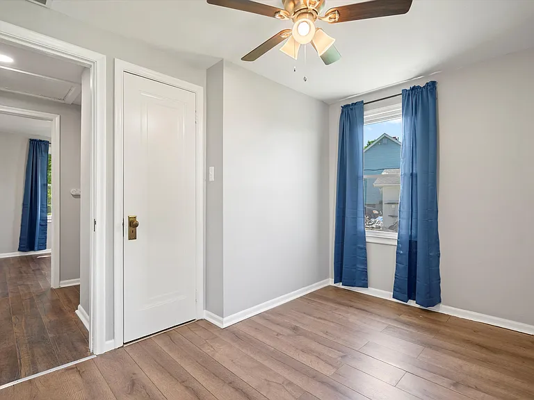7784 River Rd — Photo 16