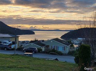4818 Yorkshire Dr, Anacortes, WA 98221
