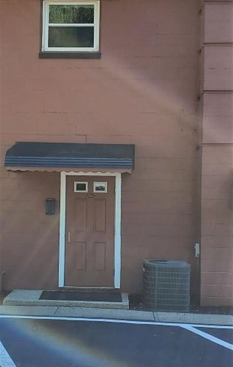 1st image of 1313 W Main St