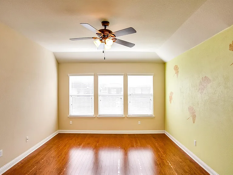 1721 Elaina Loop — Photo 16