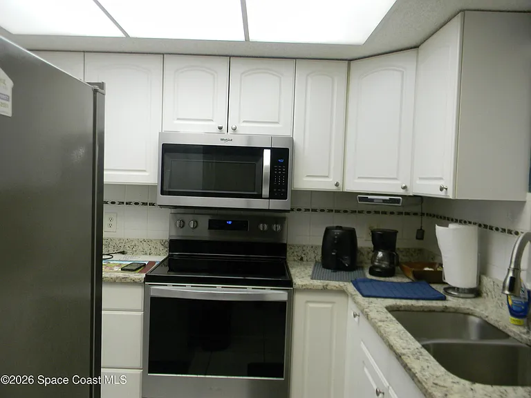 981 Sonesta Ave NE #C-103 — Photo 8