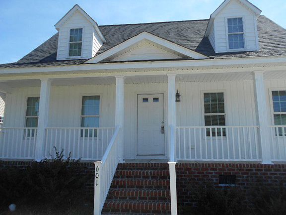 5th image of 601 Haley Dr