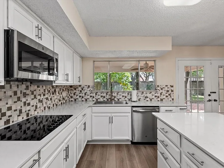 13022 Hollow Brook Dr — Photo 13