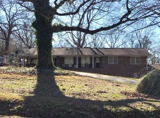 4268 Holly Springs Rd, Gillsville, GA 30543