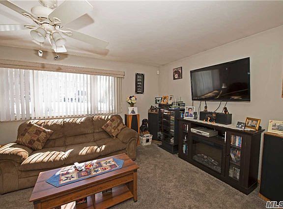 4th image of 27 Laurel Pl