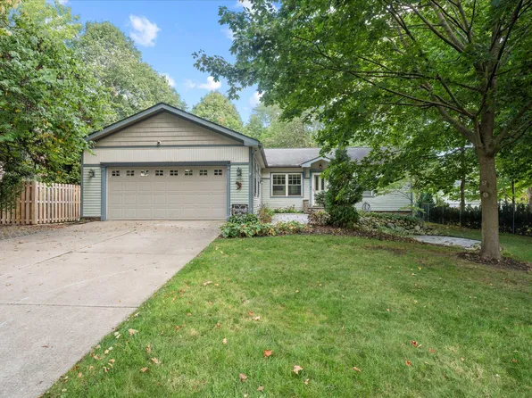 61271 Lenawee Rd, Cassopolis, MI 49031