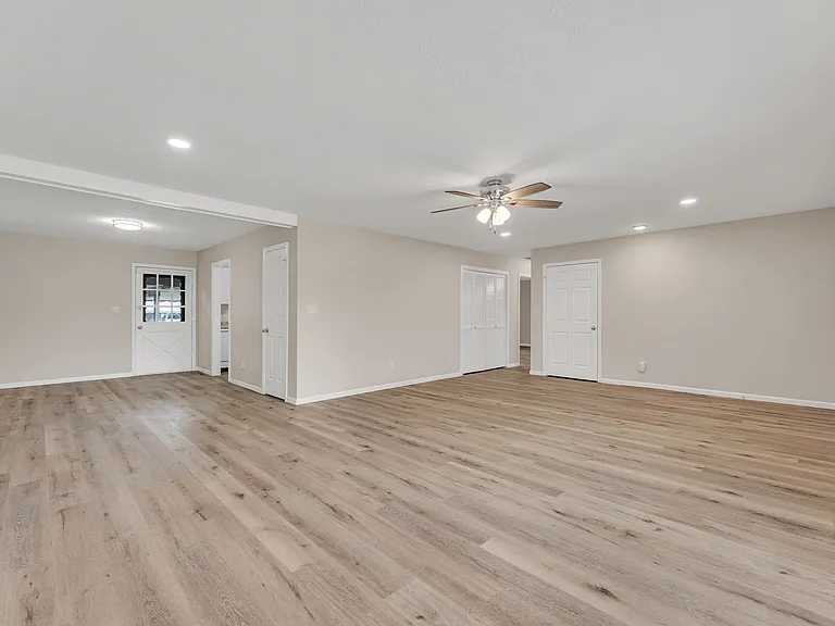3700 E Cherry St — Photo 6