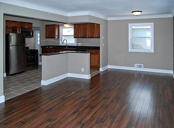 2nd image of 742 Englewood Ave