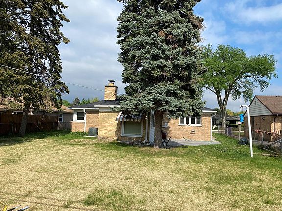 2nd image of 964 E Villa Dr