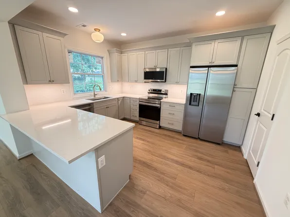 17 W 11th St, Front Royal, VA 22630
