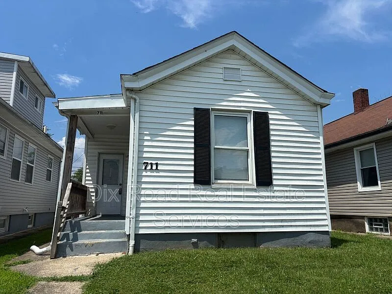 711 Cleveland Ave