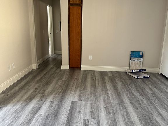5th image of 109 N 5th St APT F