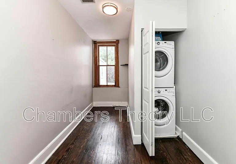 1005 Duke St — Photo 15