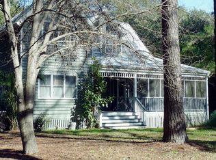 1446 Winton Rd, Mount Pleasant, SC 29464