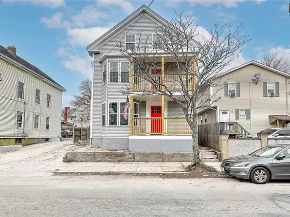 589 Public St #2R, Providence, RI 02907