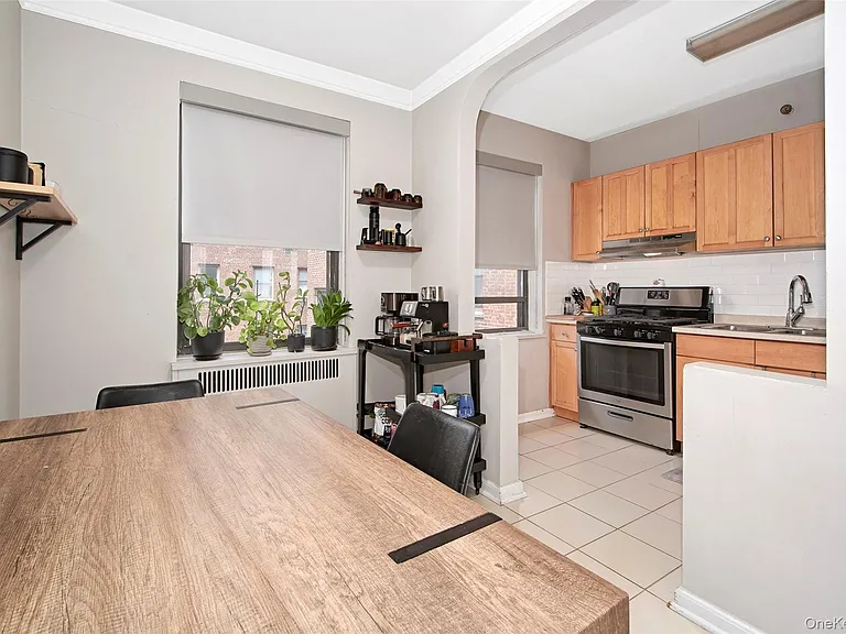2 Greenridge Ave #3C — Photo 10