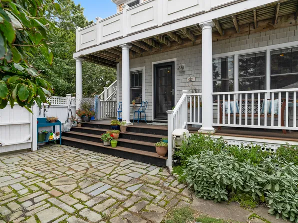 28 Conwell Street #U1, Provincetown, MA 02657