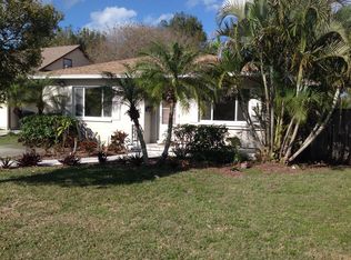 831 Murphy Ave N, Saint Petersburg, FL 33703