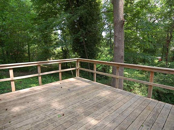 2nd image of 1805 Dublin Dr