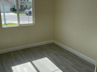 5426 Mensen Dr, Bakersfield, CA 93313