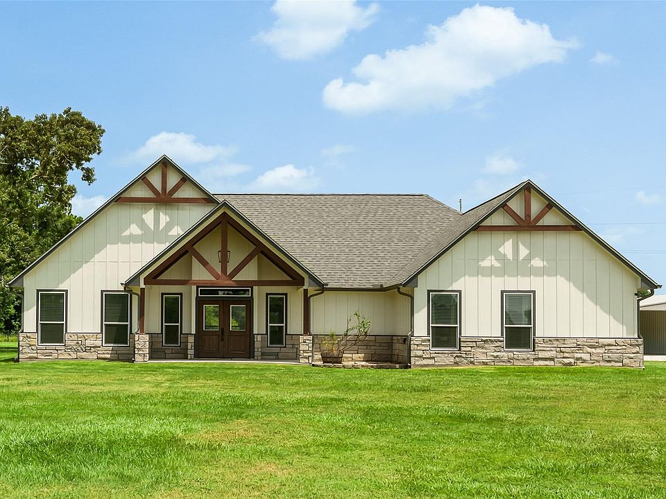 1st image of 1140 County Road 301 N