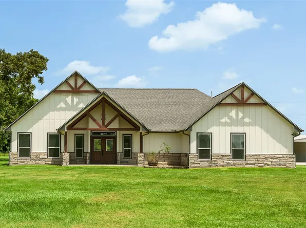1140 County Road 301 N, Dayton, TX 77535
