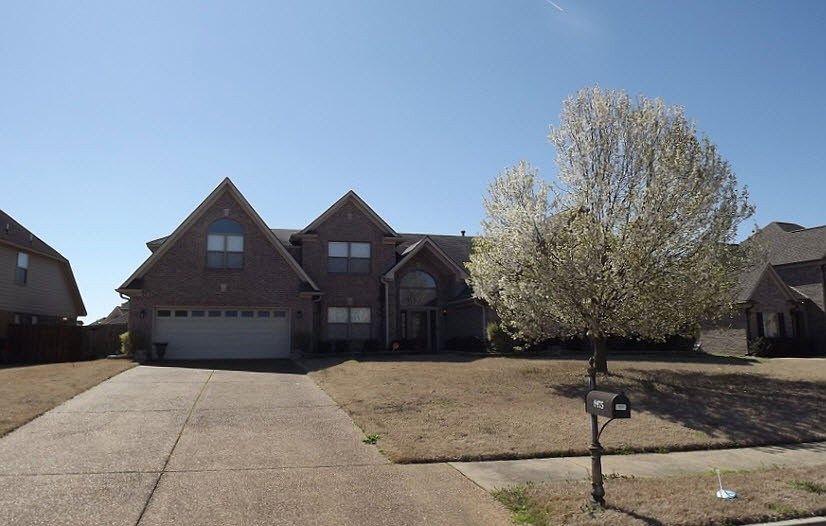 1st image of 8475 Meadow Vale Dr