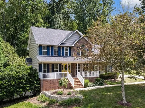 1404 Sherwood Dr, Reidsville, NC 27320