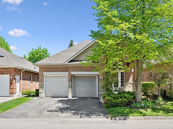 3rd image of 6 Parkside Dr