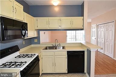 4th image of 7141 Tolliver St