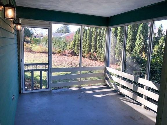 4th image of 5 Heatherwood Dr