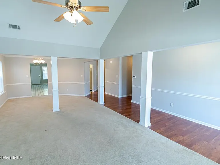 7624 Pleasantville Way — Photo 49