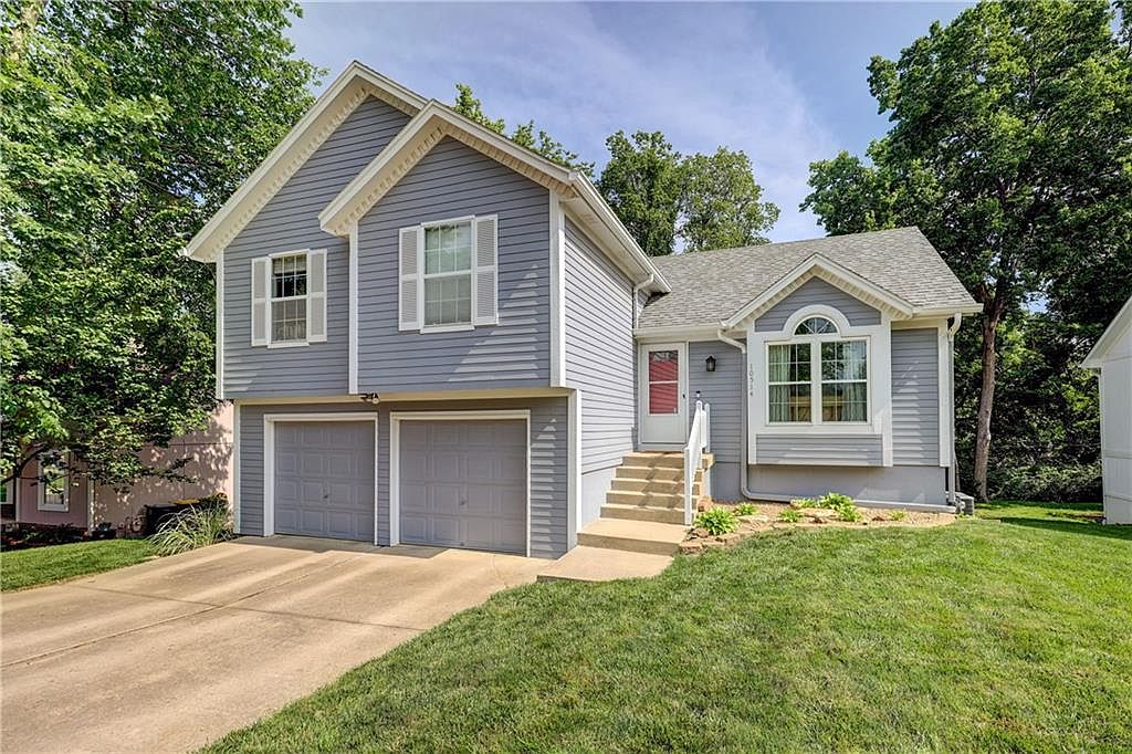 10514 E 51st St, Kansas City, MO 64133 | Zillow