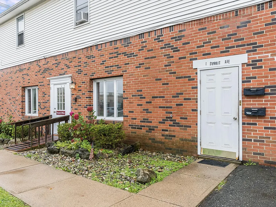 104 S Ridgedale Ave #2