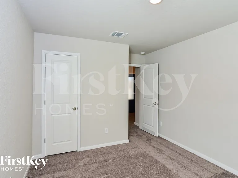 15015 Maskette Ave — Photo 13