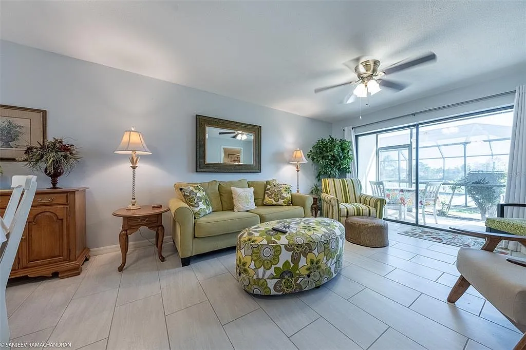 2 bed, 2.0 bath, 1017 sqft, $3,200 — Photo 4