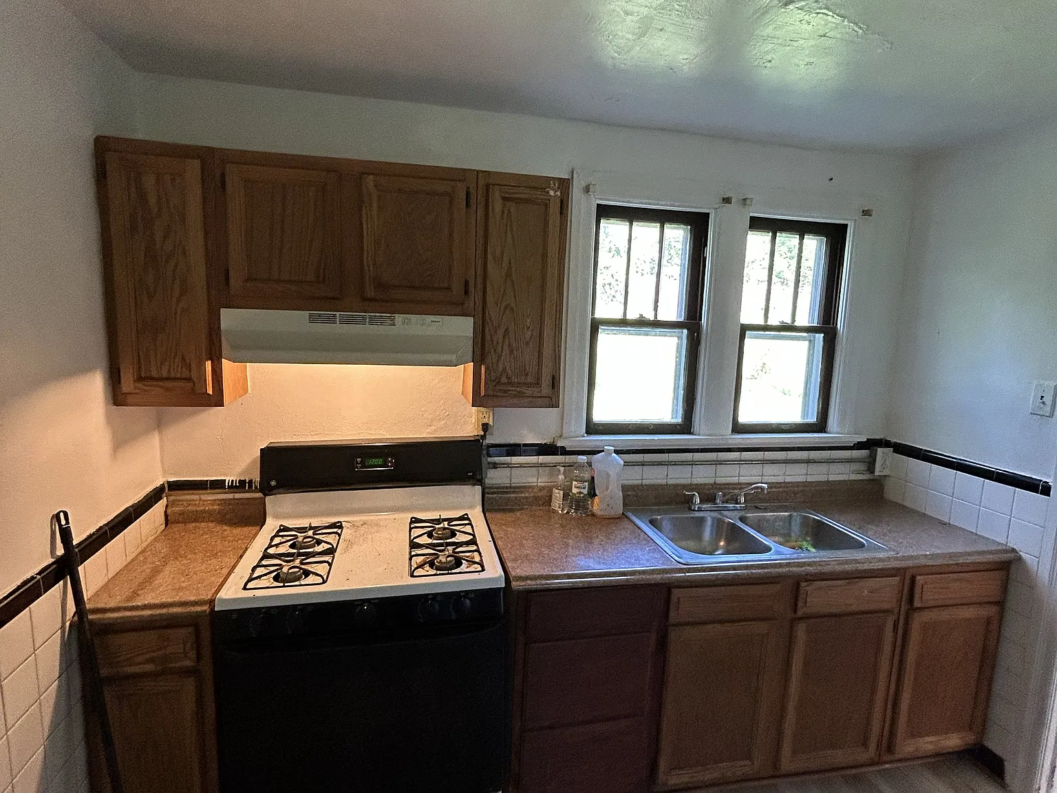 2 bed, 787 sqft, $1,050 — Photo 3