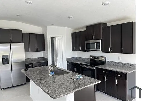 1309 Tahitian Sunrise Dr — Photo 3