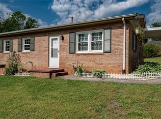 835 32nd Street Dr NE, Conover, NC 28613