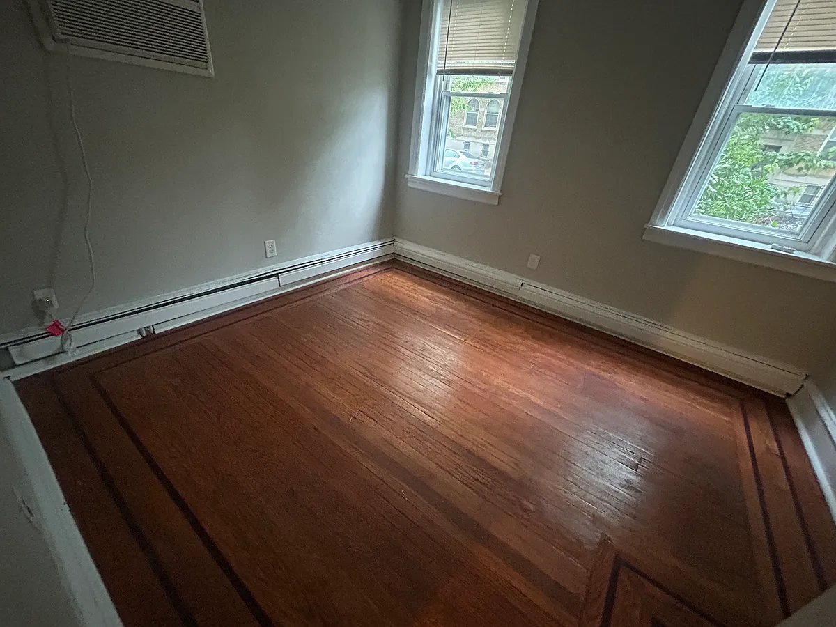 Building Photo - 4537 Osage Ave #8