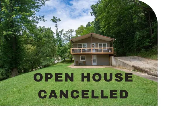 29 N Oak St, Grafton, IL 62037