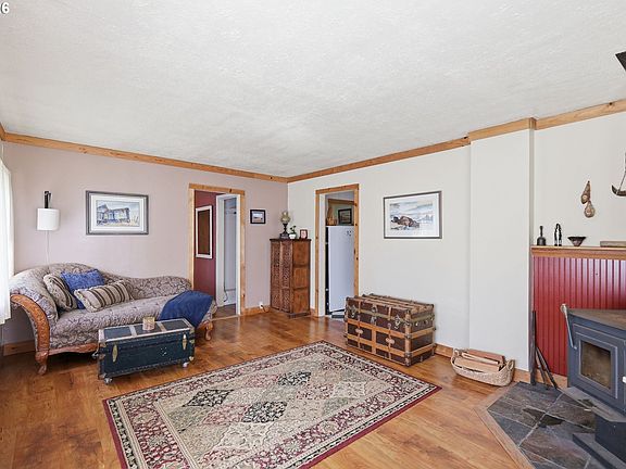 4th image of 82861 Minnick Rd