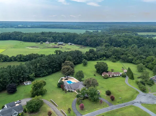 22733 Squire Ln, Queen Anne, MD 21657