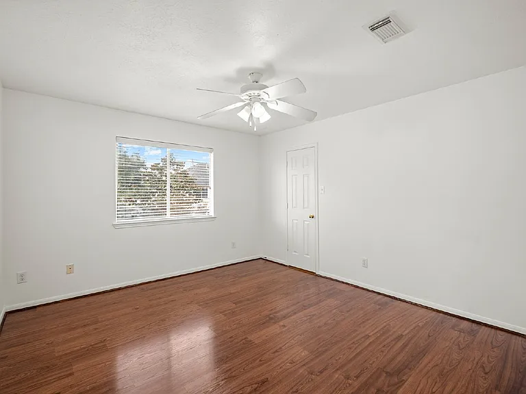 2208 Day Dr — Photo 14