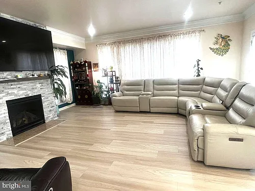 310 Mackintosh Rd Photo 1