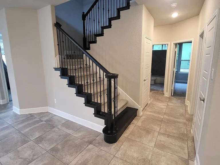Glass Gem Dr — Photo 23