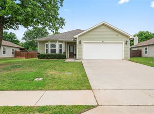 4809 Pinnacle Pl, Denison, TX 75021