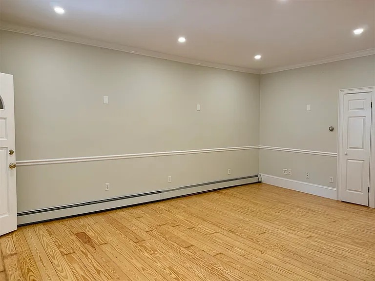 137 M St #1 — Photo 8