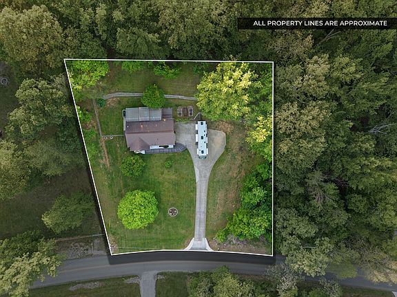 4th image of 624 Bryan Rd