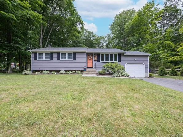 3 Hill View Lane, Clinton, CT 06413